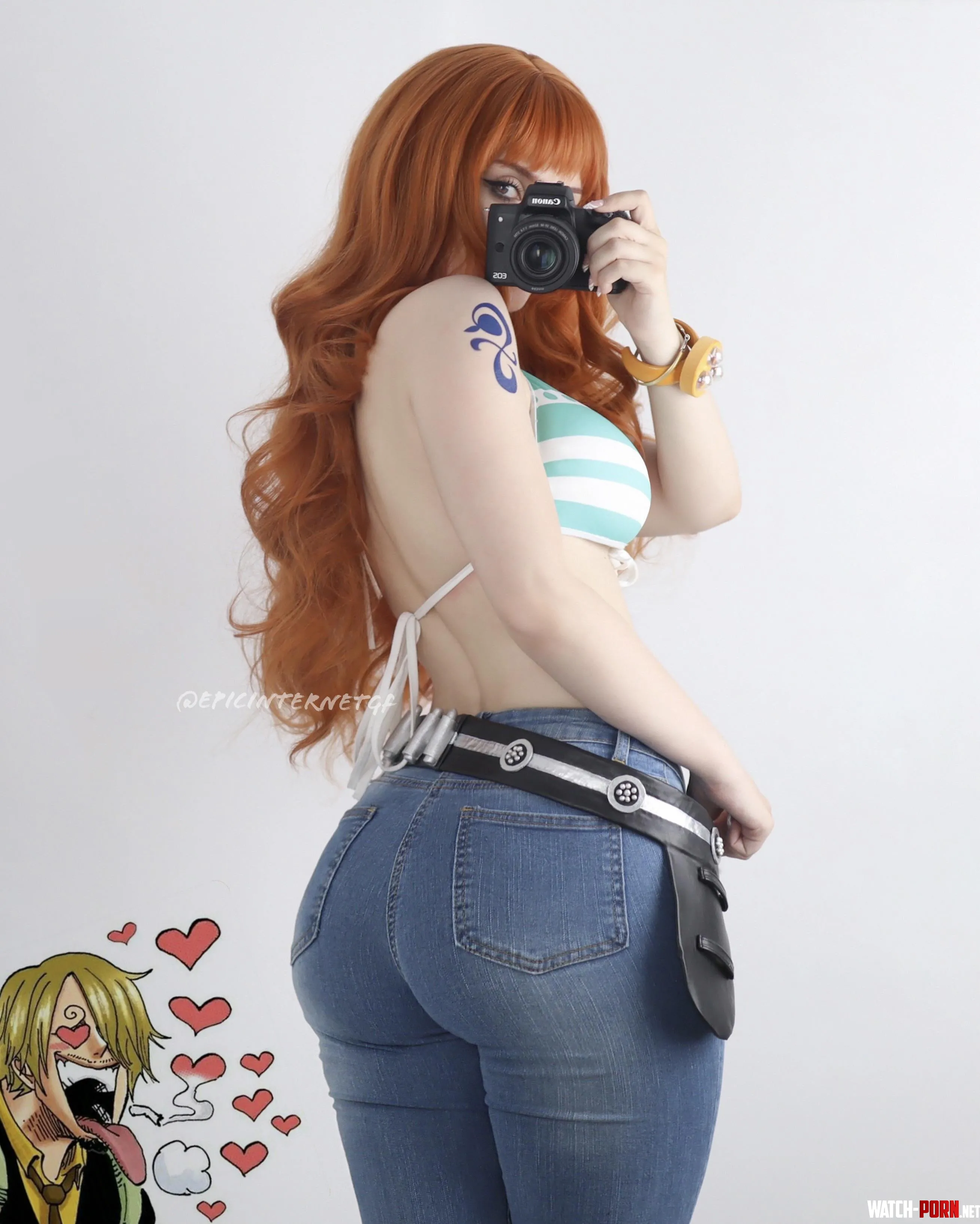 Nami from behind  by aniku_