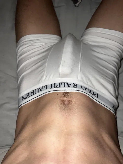 Thumbnail fitteenexhibitionist's 18 Straight Bulge Revelation