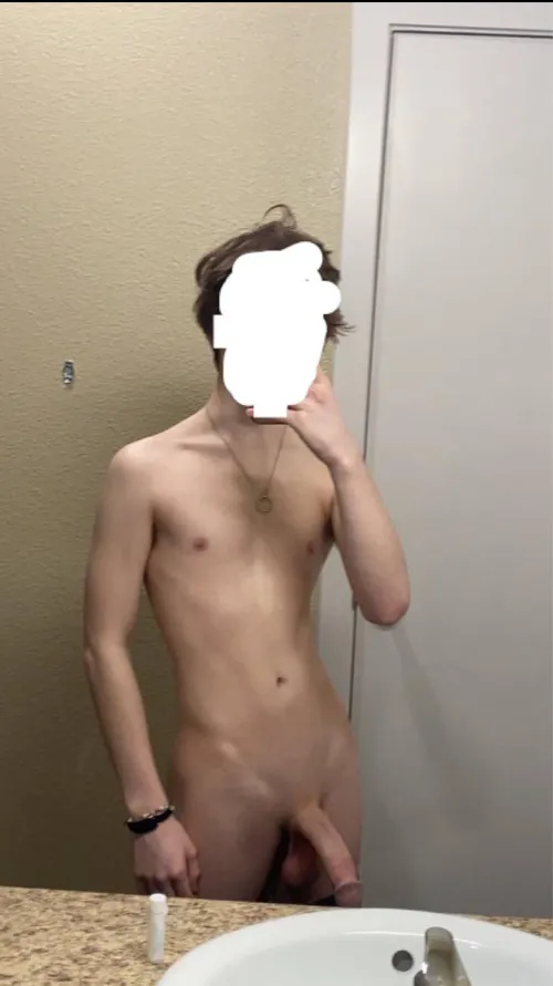 Thumbnail Steamy Bathroom Encounter: 19-Year-Old's Desire | anonpeepe