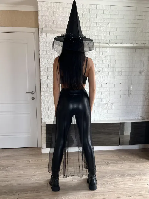 Thumbnail MonicaGoddess' Confession: Alone, Horny, Hungry, and in Leather