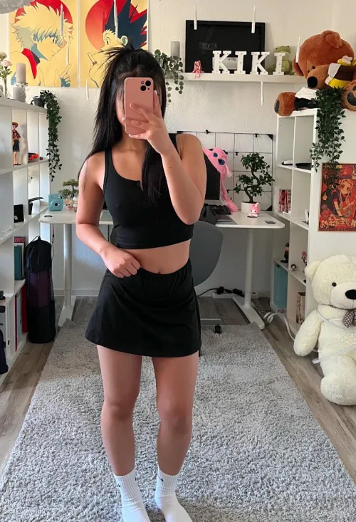 Thumbnail Daily Fit in All Black: pandakikii's Chic Asian Style