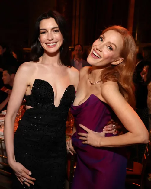 Thumbnail Quionel Captures Anne Hathaway & Jessica Chastain's Beauty