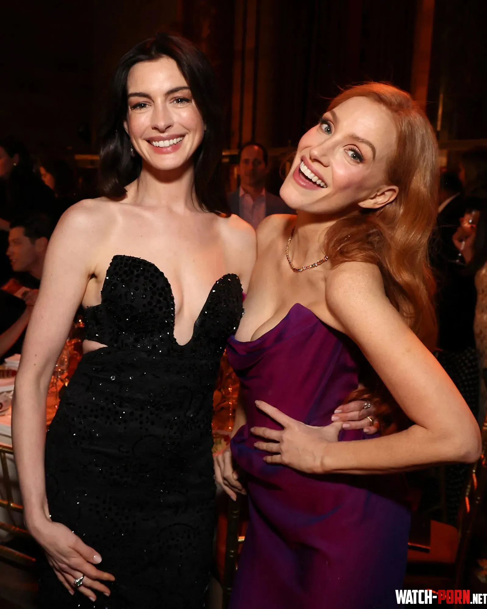 Anne Hathaway and Jessica Chastain by Quionel