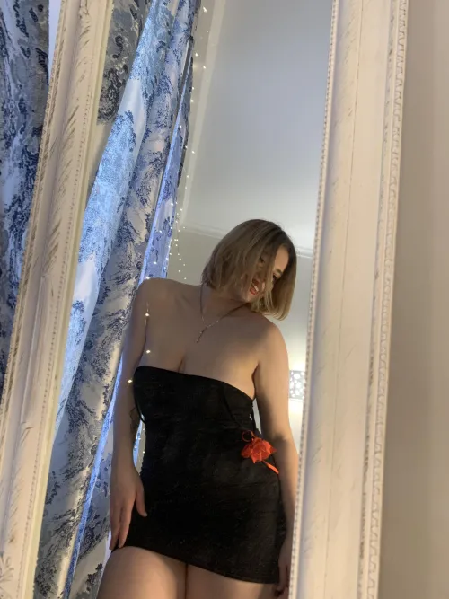 Thumbnail Feel Confident in 'This Black Dress - Tight on My Shape' by messymercy