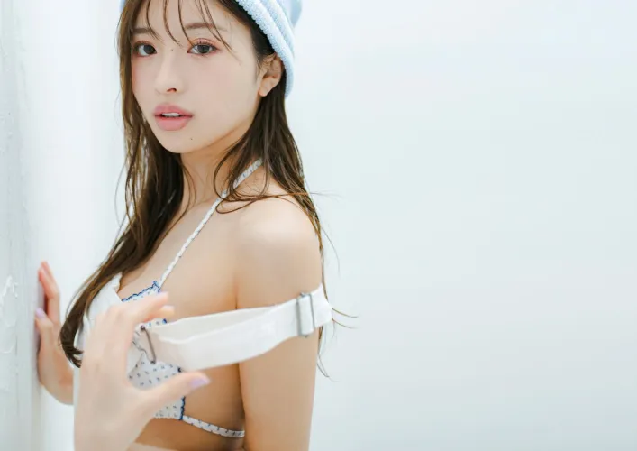 Thumbnail Miyabi Cyberjapan's Allure: Gravure Delight | Quirky_Fun440