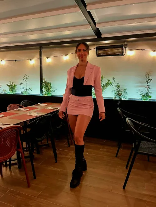 Thumbnail Perfect Combo: Tight Skirt with a Touch of Pink for Night Out