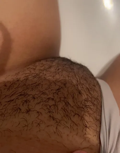 Thumbnail Embracing Natural Beauty: babeferzinha's Love for Hairy