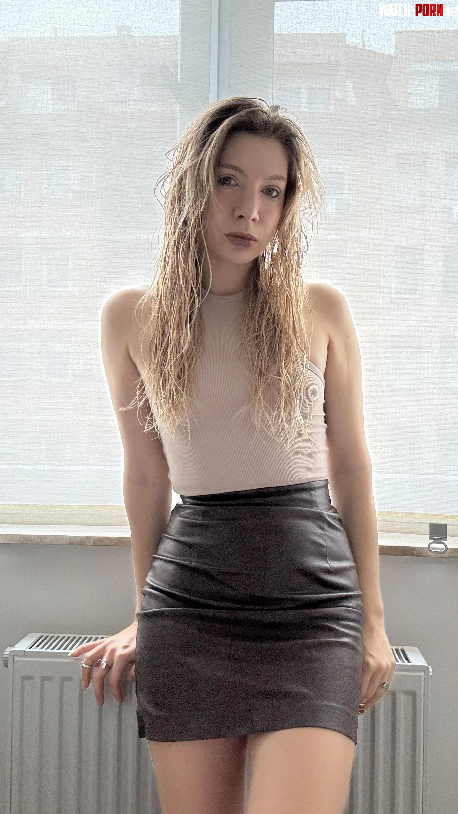 My favorite tight leather skirt by Wodwiguezdesu