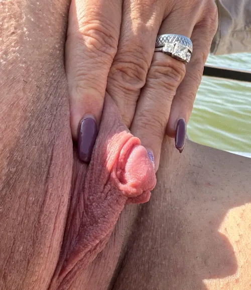 Thumbnail First Date Boat Clit Show by OrganizationNo6675 in bigclit