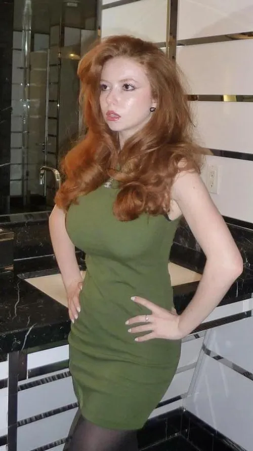 Thumbnail LightningMckweenn Shines in Green Dress in 2busty2hide