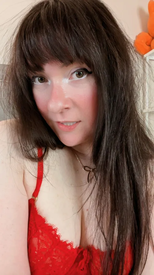 Thumbnail AvaHartX's Allure: A Little Disheveled yet Sexy Brunette Vibes