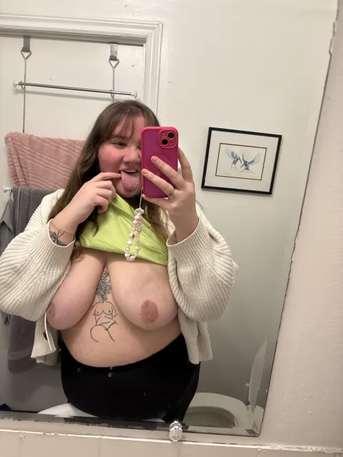 Thumbnail A Little Face: Peek into BBW Beauty with Quick_Pineapple_7914