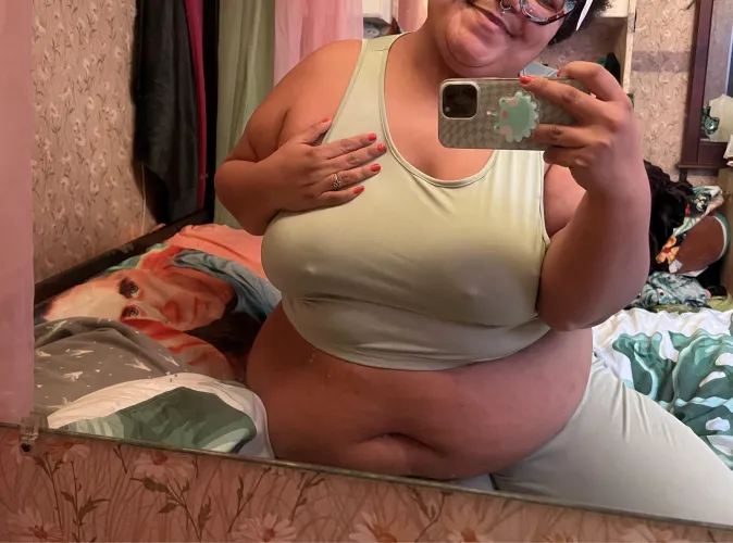 Thumbnail BBW Humor: pearldoesp0rn Finds It Nipply