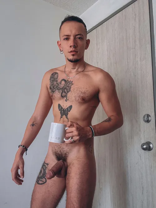 Thumbnail Colombian Coffee Lover? Hot Guys with Tattoos Discuss