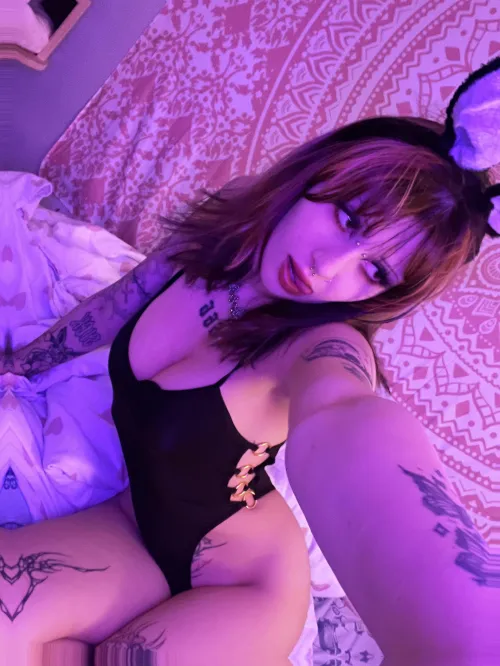 Thumbnail Exploring the Wild Side with rosiewayffu's Bad Bunny Escapade