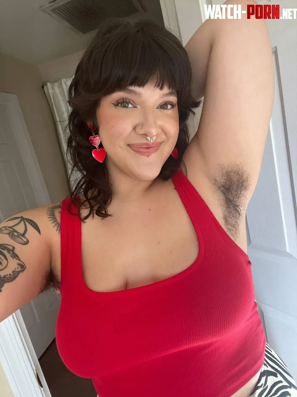 Normalizing hairy pits one Reddit post at a time by cherryishairy