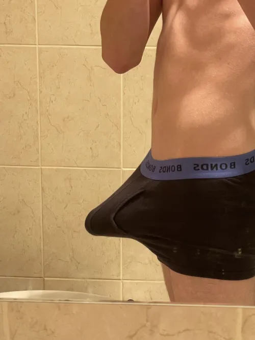 Thumbnail bi_aussie03's Casual Style: 21-Year-Old Bi in Stretched Boxers | Bulges