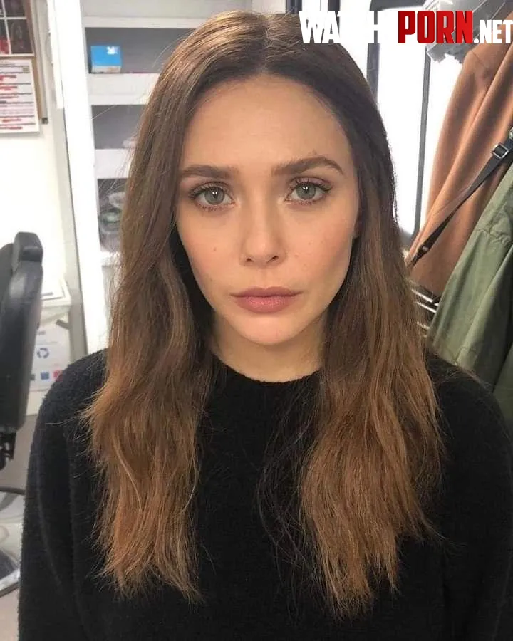 Elizabeth Olsen by Positive-Article-654