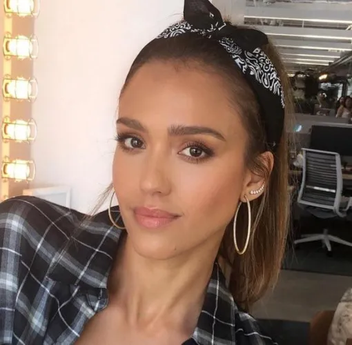 Thumbnail Beauty Personified: Exploring the Charms of Jessica Alba by HWKD65