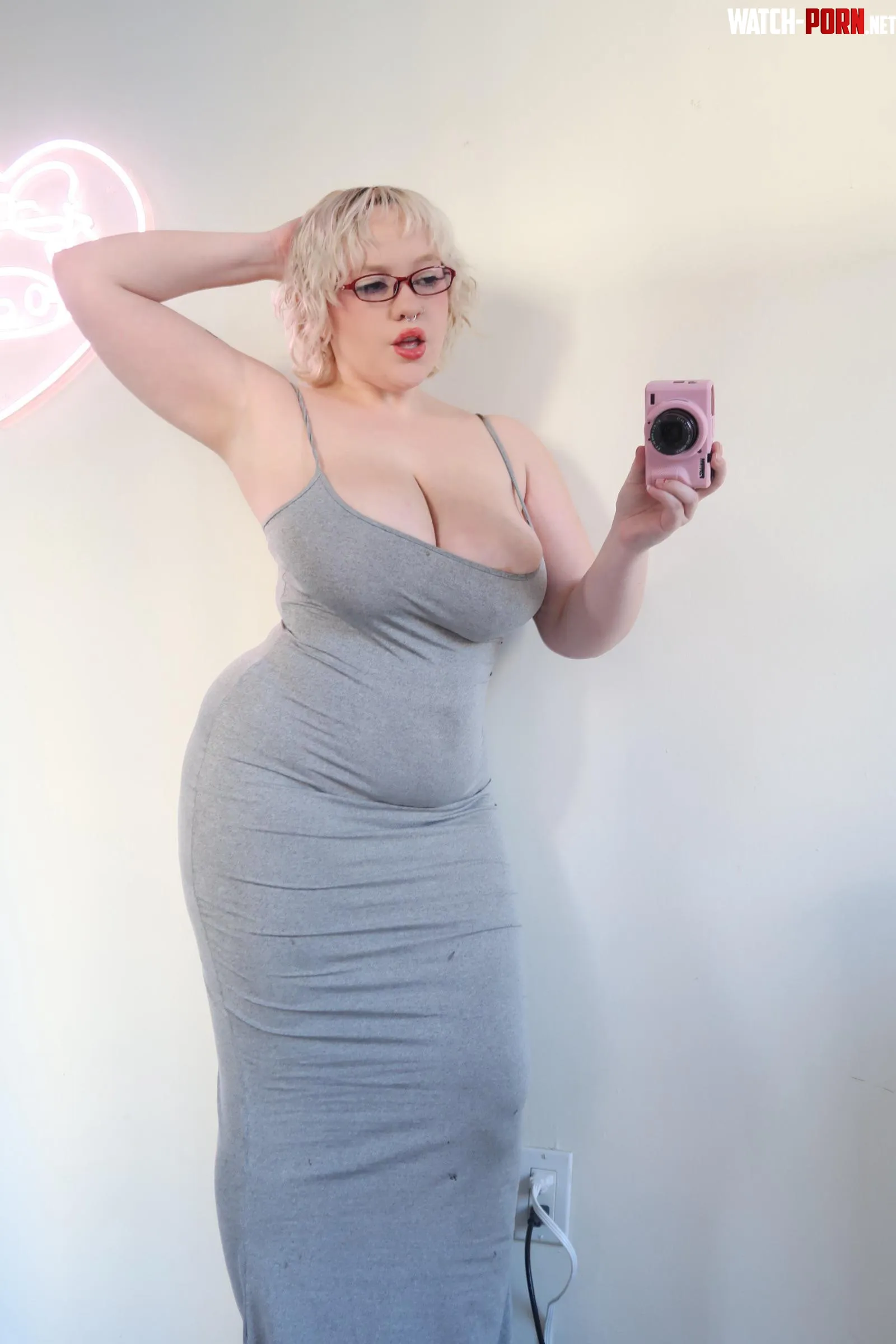 I love my bodycon by bunnygirlxox