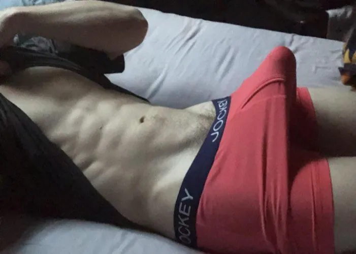 Thumbnail An Inside Look at a 21-year-old Bi in Bulges