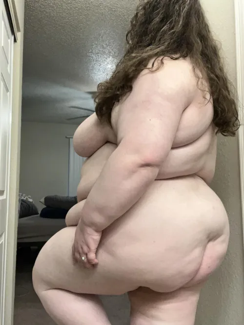 Thumbnail arealhandful's Soft and Juicy Journey in SSBBW