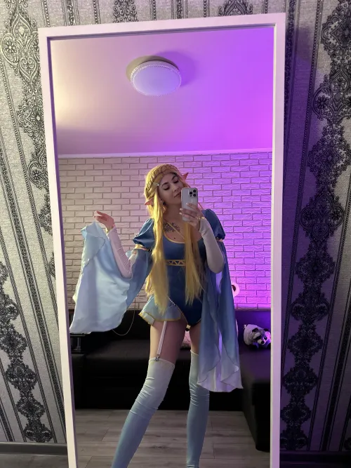 Thumbnail Princess Zelda Elegance Captured by Manek | cosplaygirls Highlight