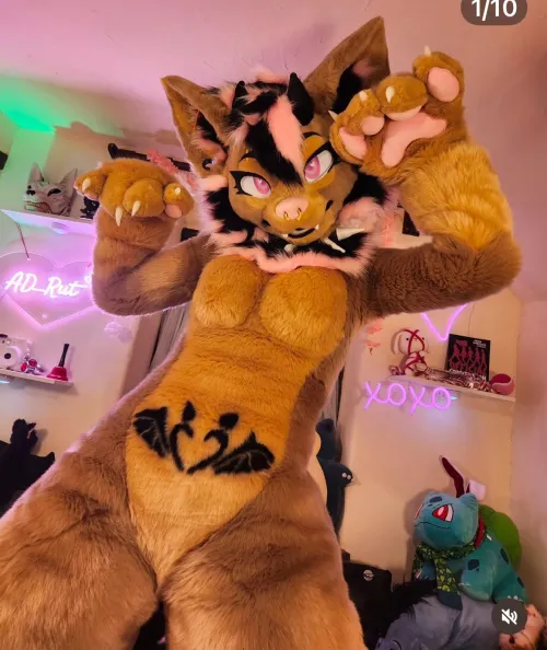 Thumbnail Scary-Film-6077: Crafting Fursuit Magic for Furry Enthusiasts