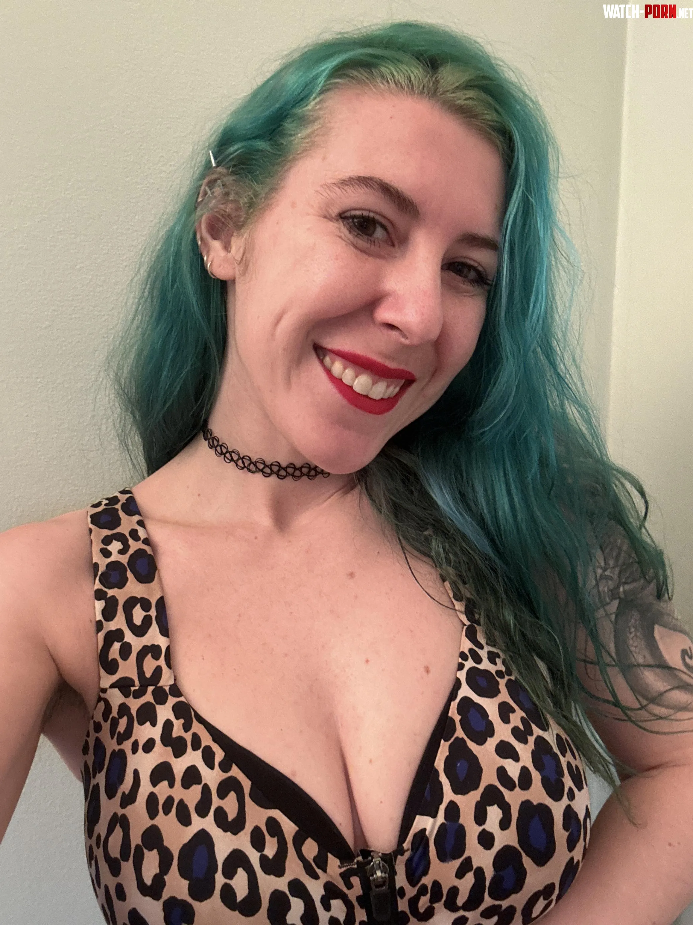 Leopard cleavage by sirenskiss3