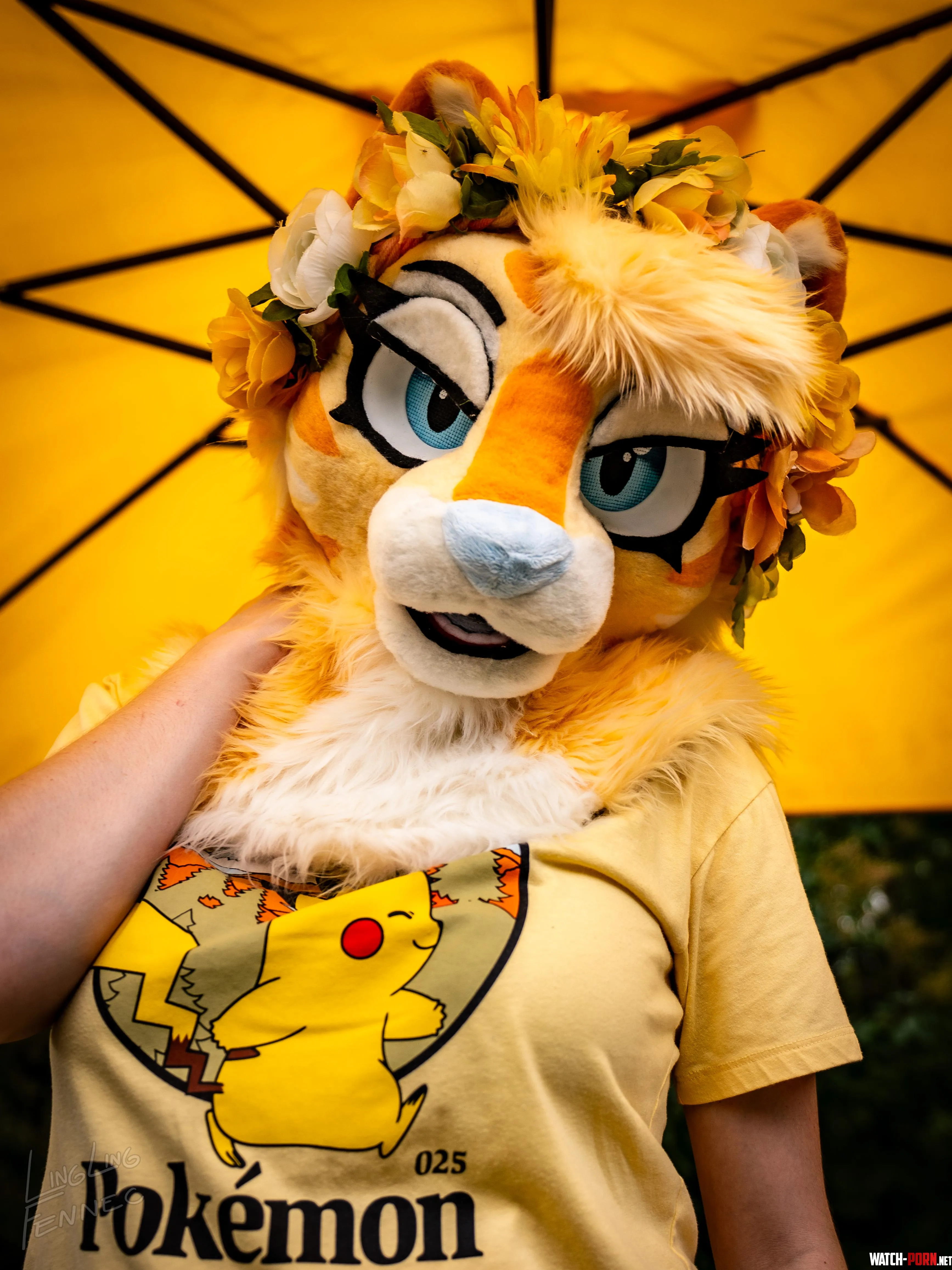 Heres some cheery yellow to brighten up your day  by MsBidoof