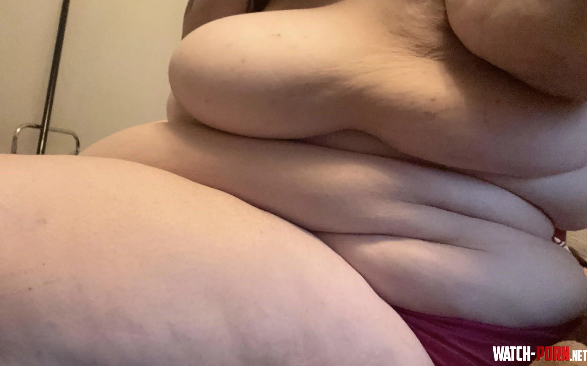 Help me get bigger  I wanna get to 500lbs  by greedypiggy2