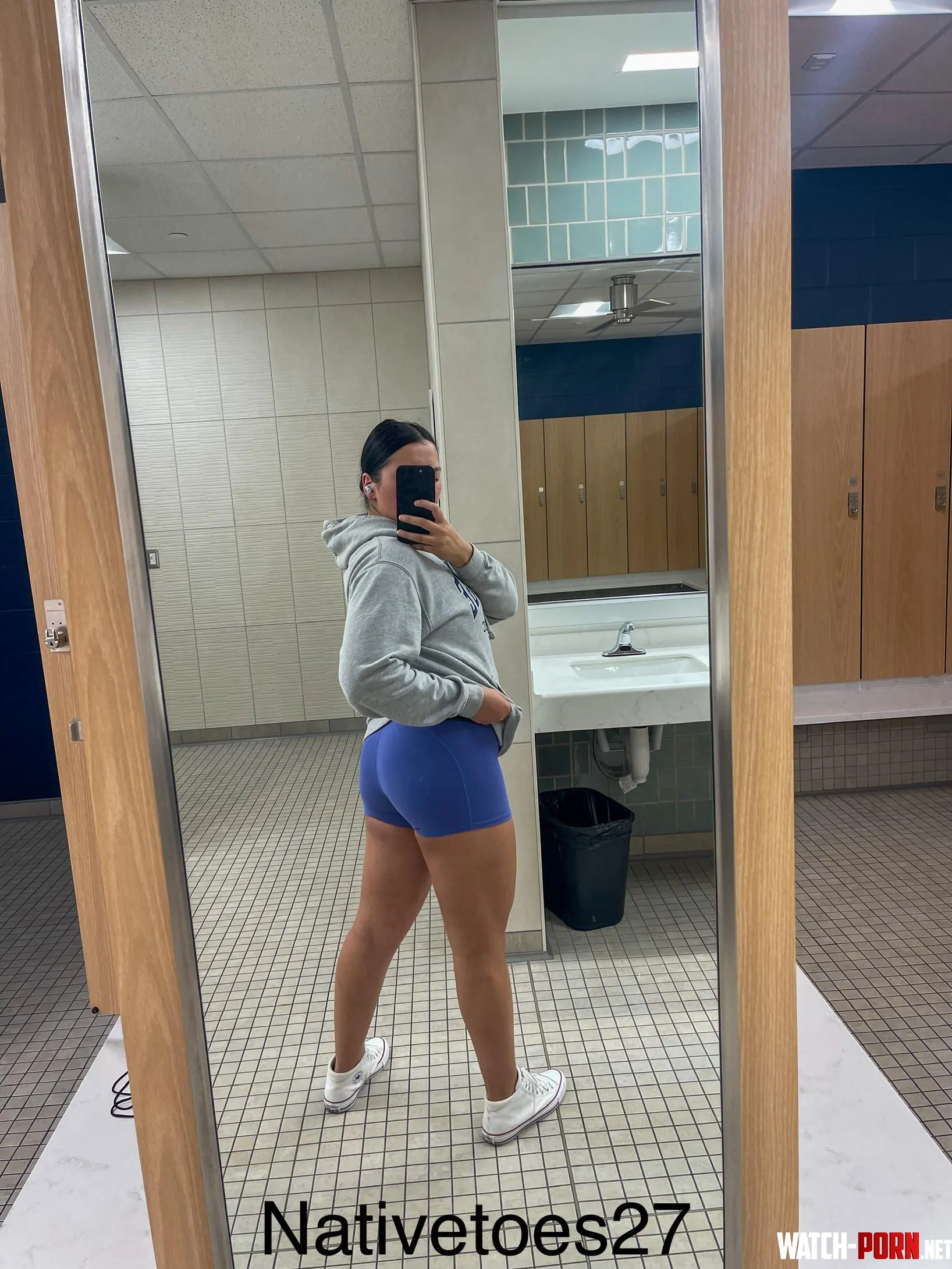 Strong glutes stronger grind Who says squats dont pay off  FitAndFlirty by nativetoes27