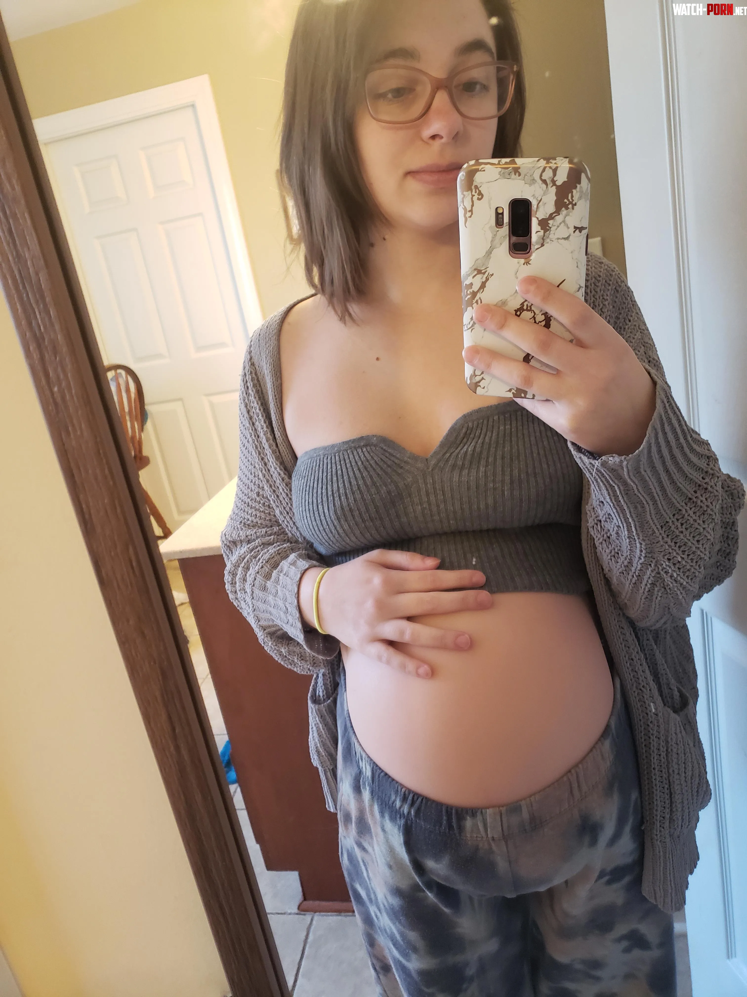 Would you cum on my bump or inside my pussy by YourPregnantPrincess