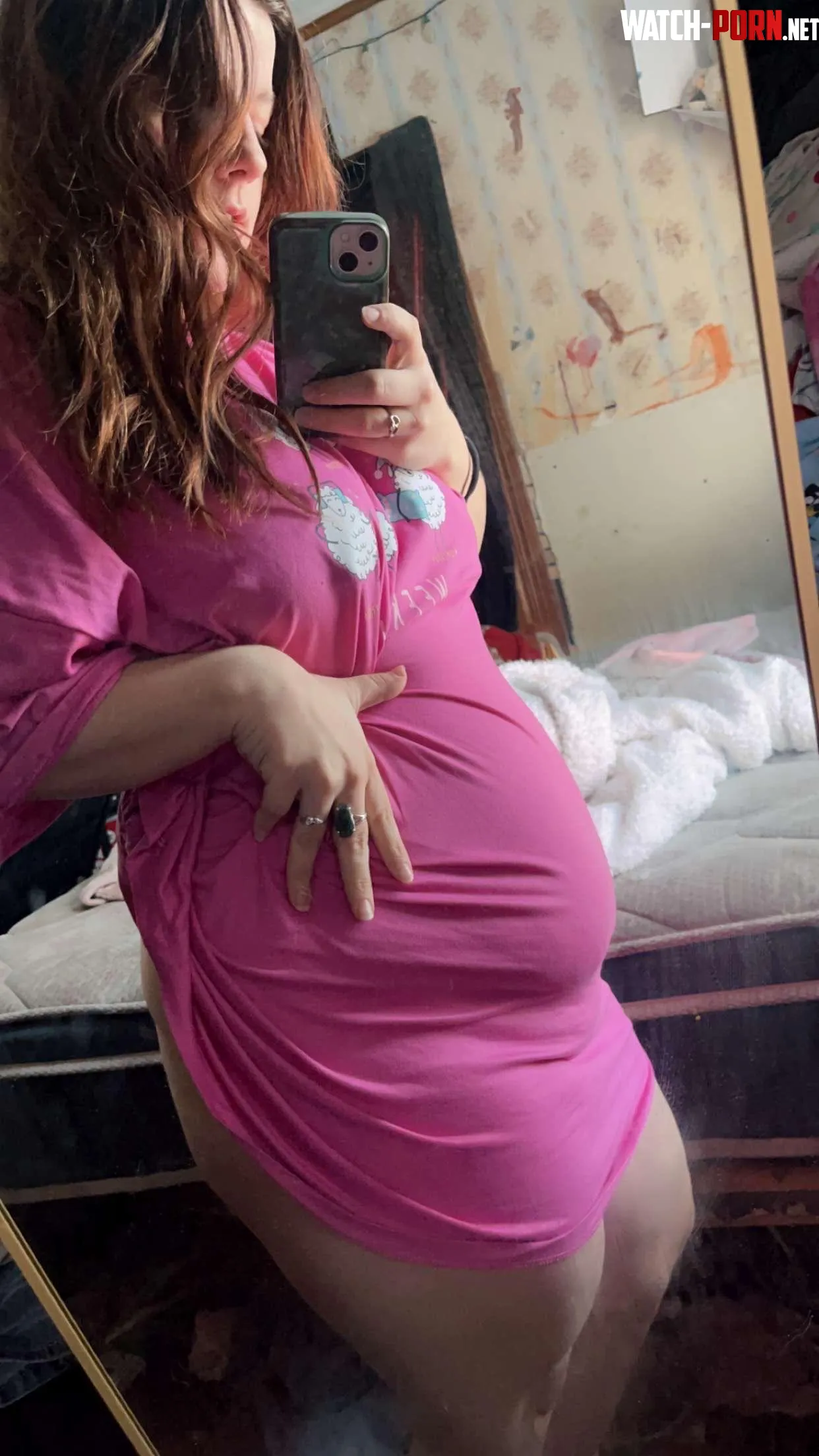 My girlfriend loves any attention she can get while growing in her pregnancy by Ai_theta07