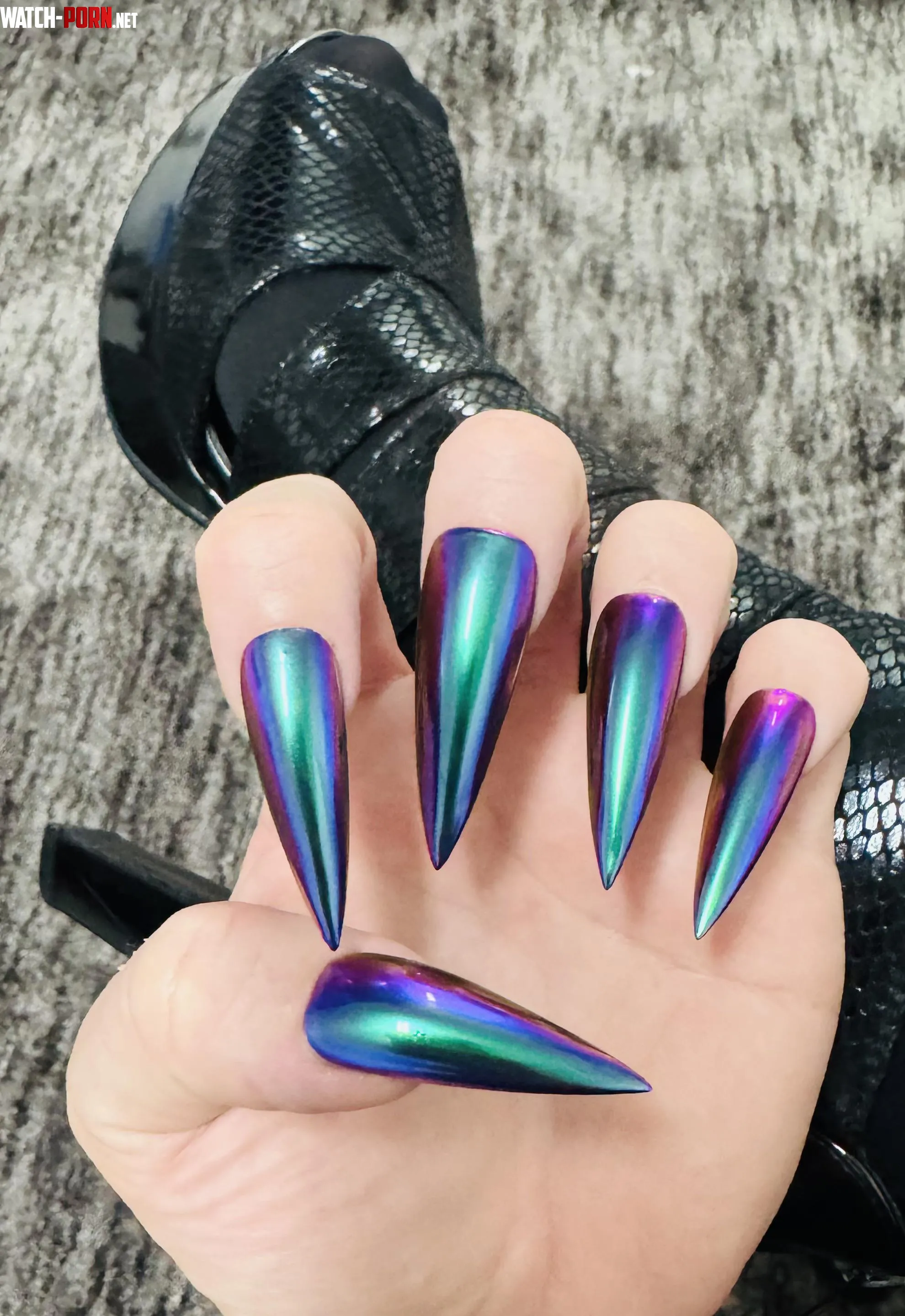 Iridescent Chrome Nails by BlueEyeBi75