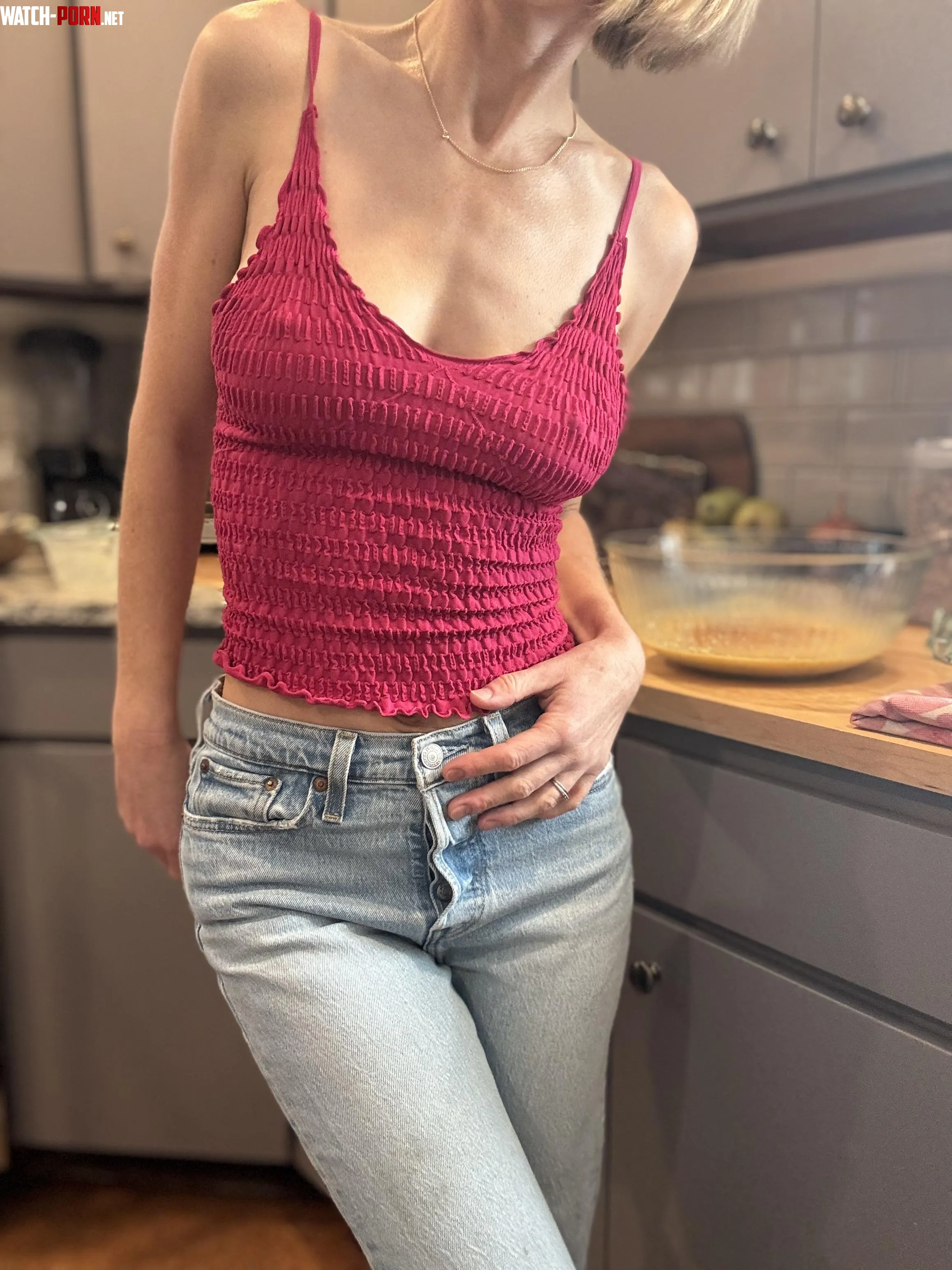 Braless in the kitchen by ExoticArches