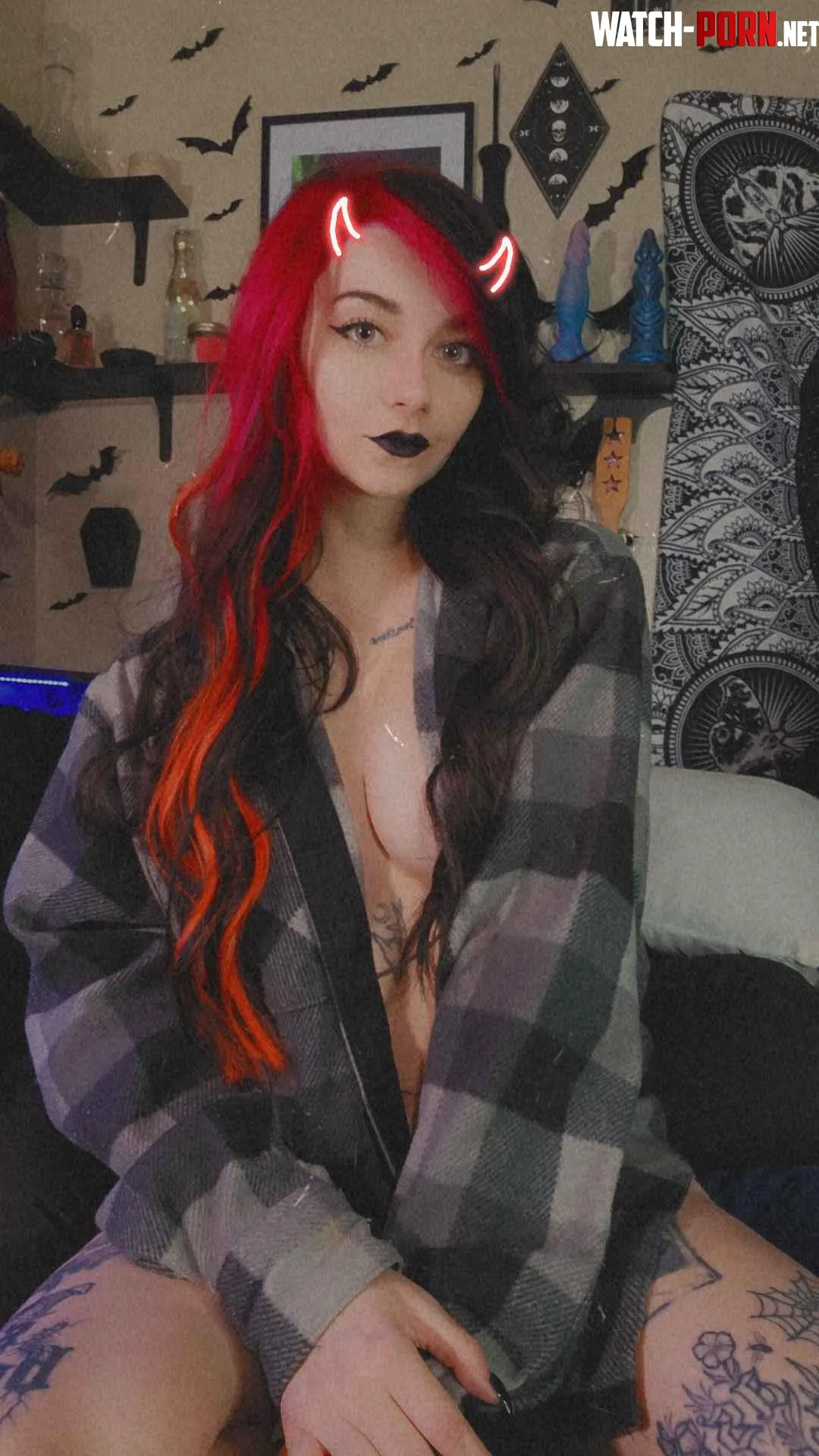 Cozy flannel goth girl vibes are where its at by LxttleFvxx