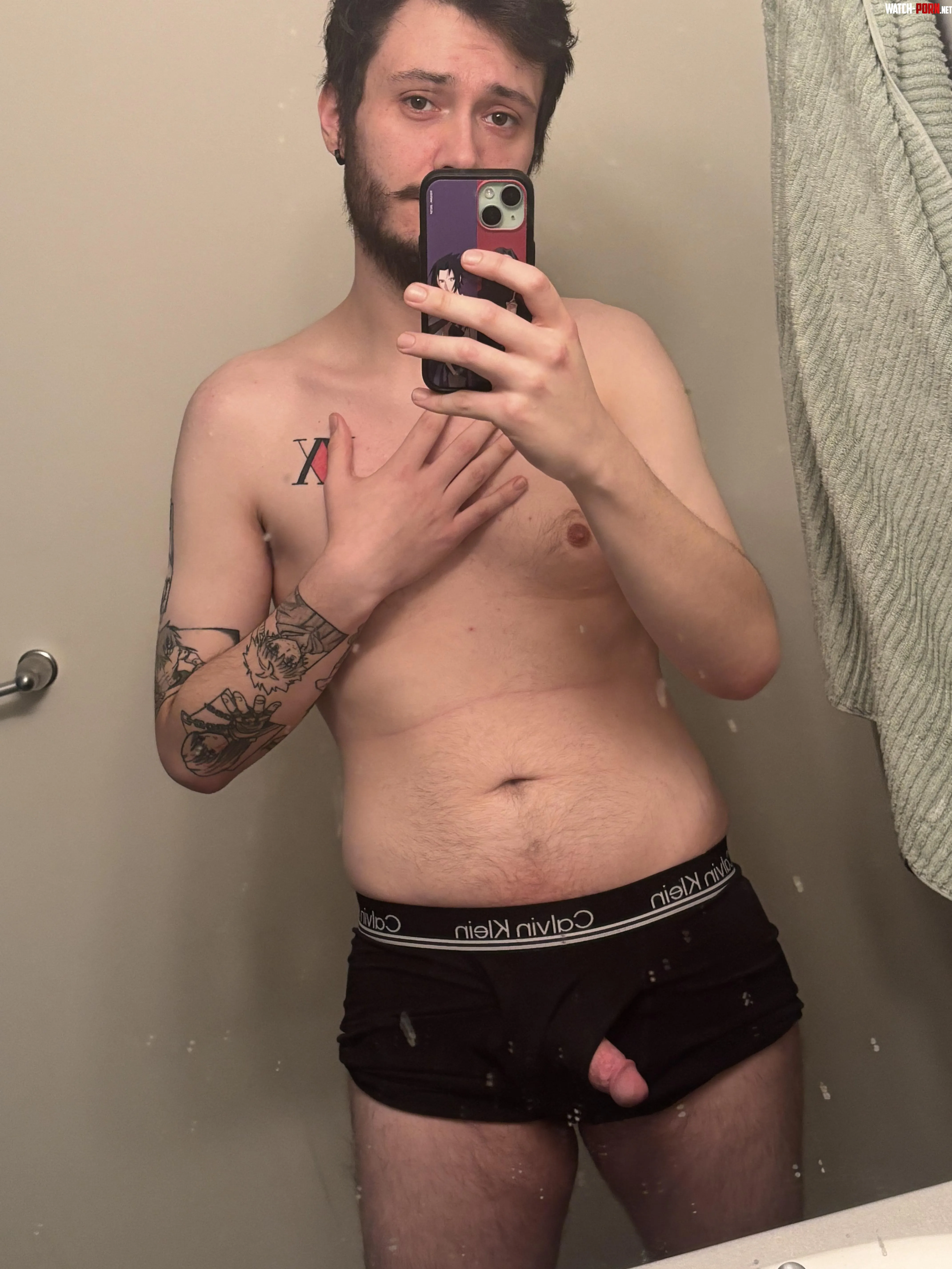 Pre shower before DMing 25 by VicGayOF