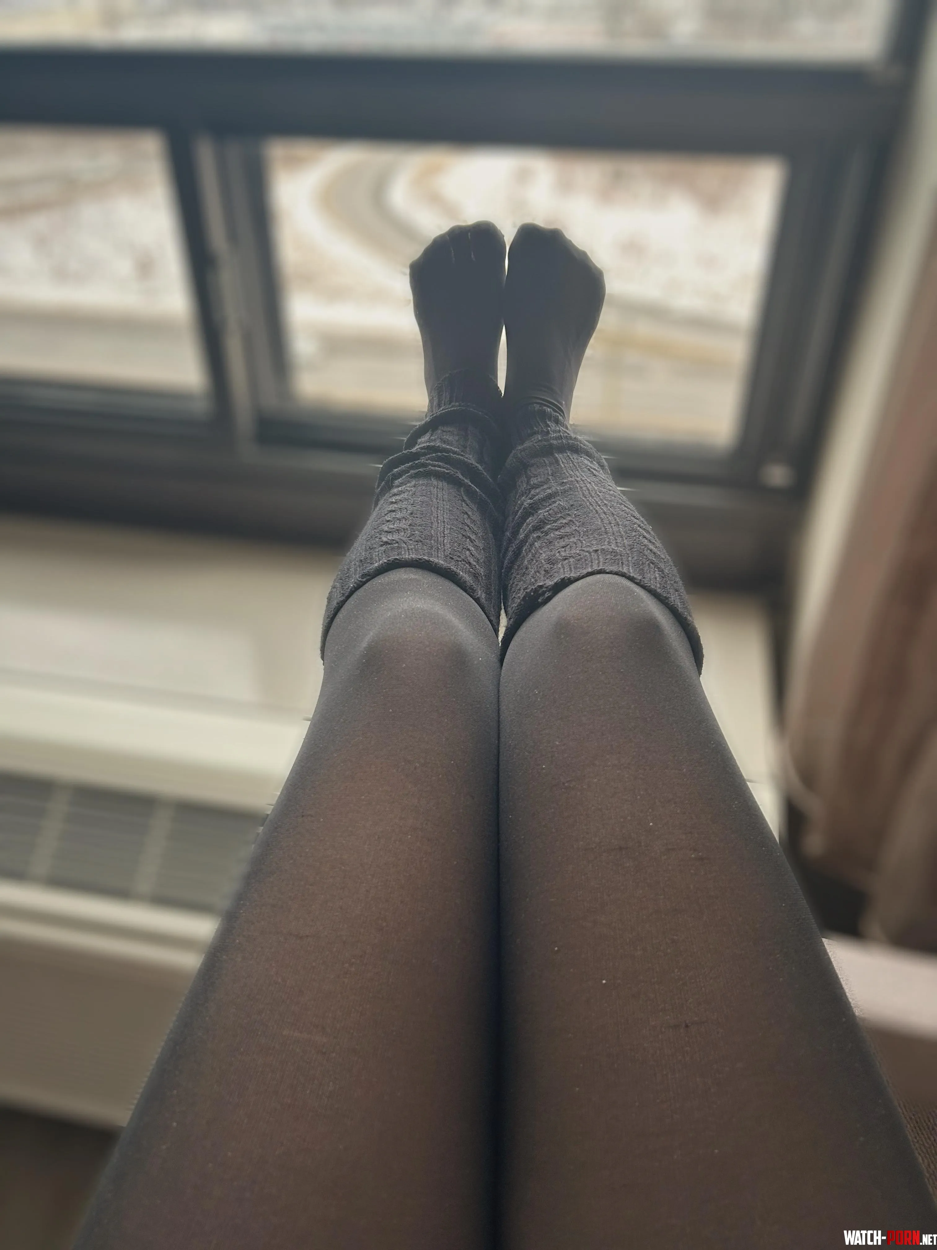 Frosty outside but these legs are serving nothing but warmth by flytoeat