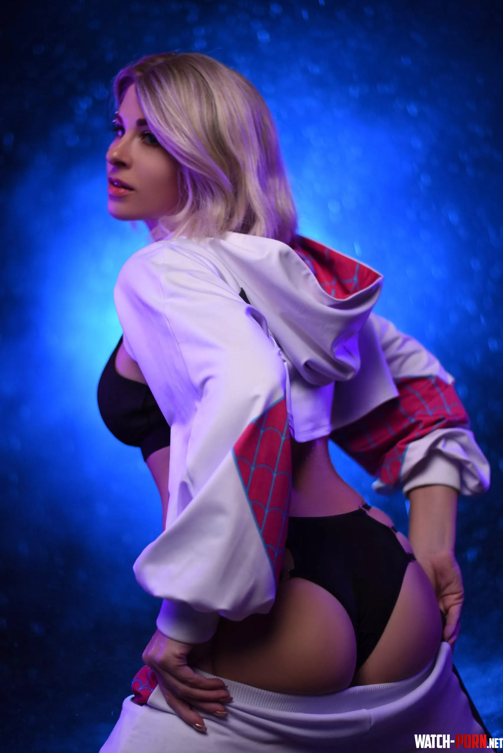 Gwen Stacy from Spiderverse by Yuna Kairi by YunieSunshine