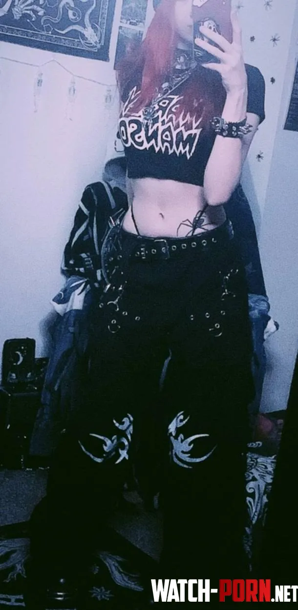 20yo goth slut would you fuck me by LivingDeadGothh