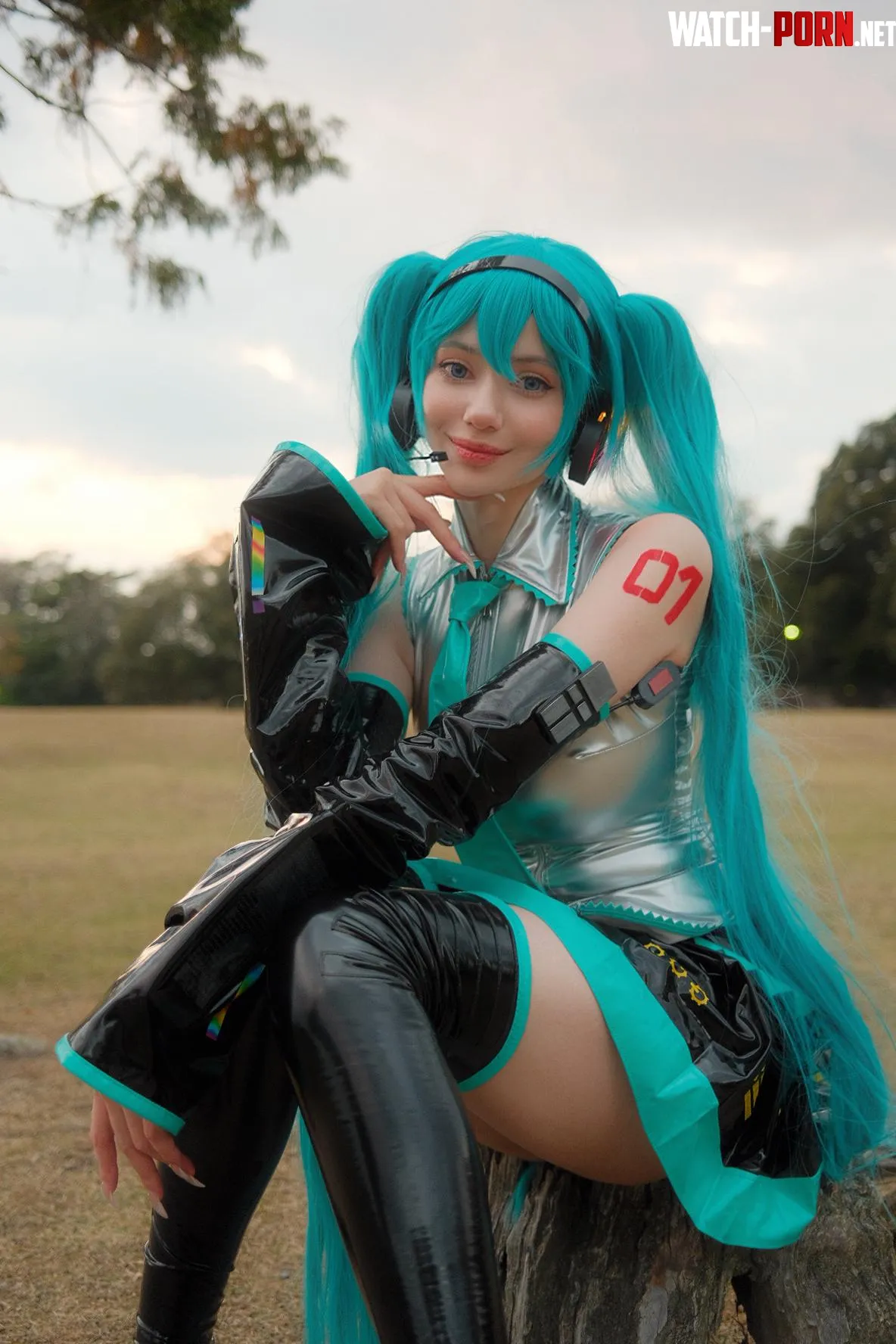 Hatsune Miku cosplay by Alina Becker by AlinaBecker