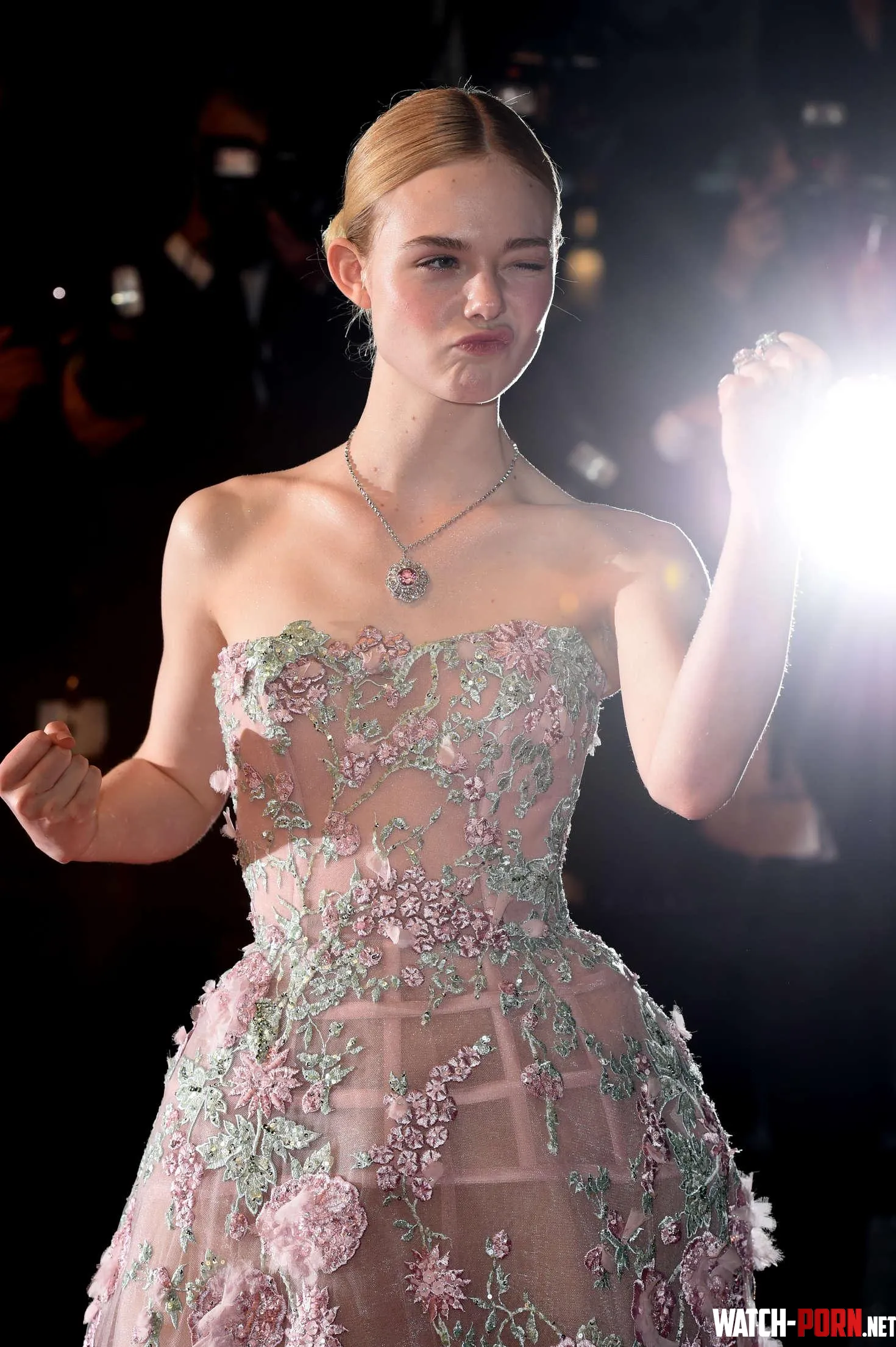 Elle Fanning by yashy20