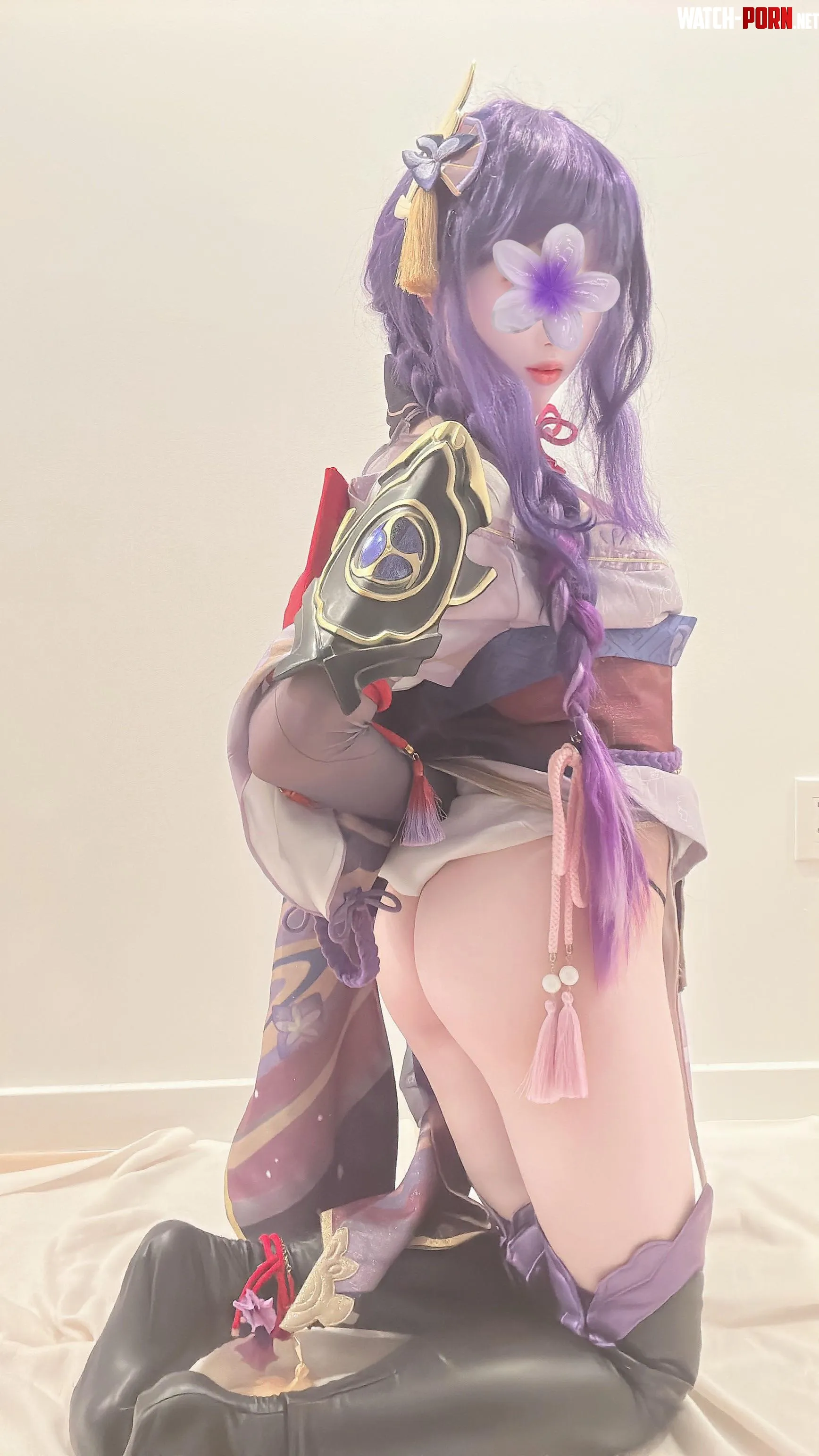 Raiden Shogun showing off the butt of eternity bunnygirlmina by bunnygirl_mina