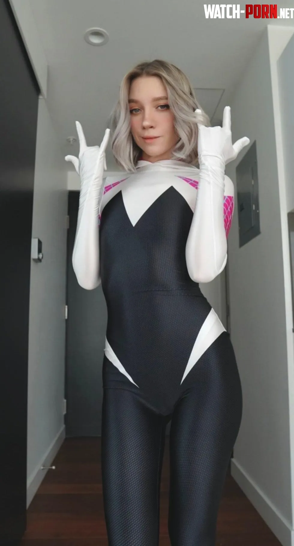 Spider Gwen by ShyVelvetRose by ShyVelvetRose