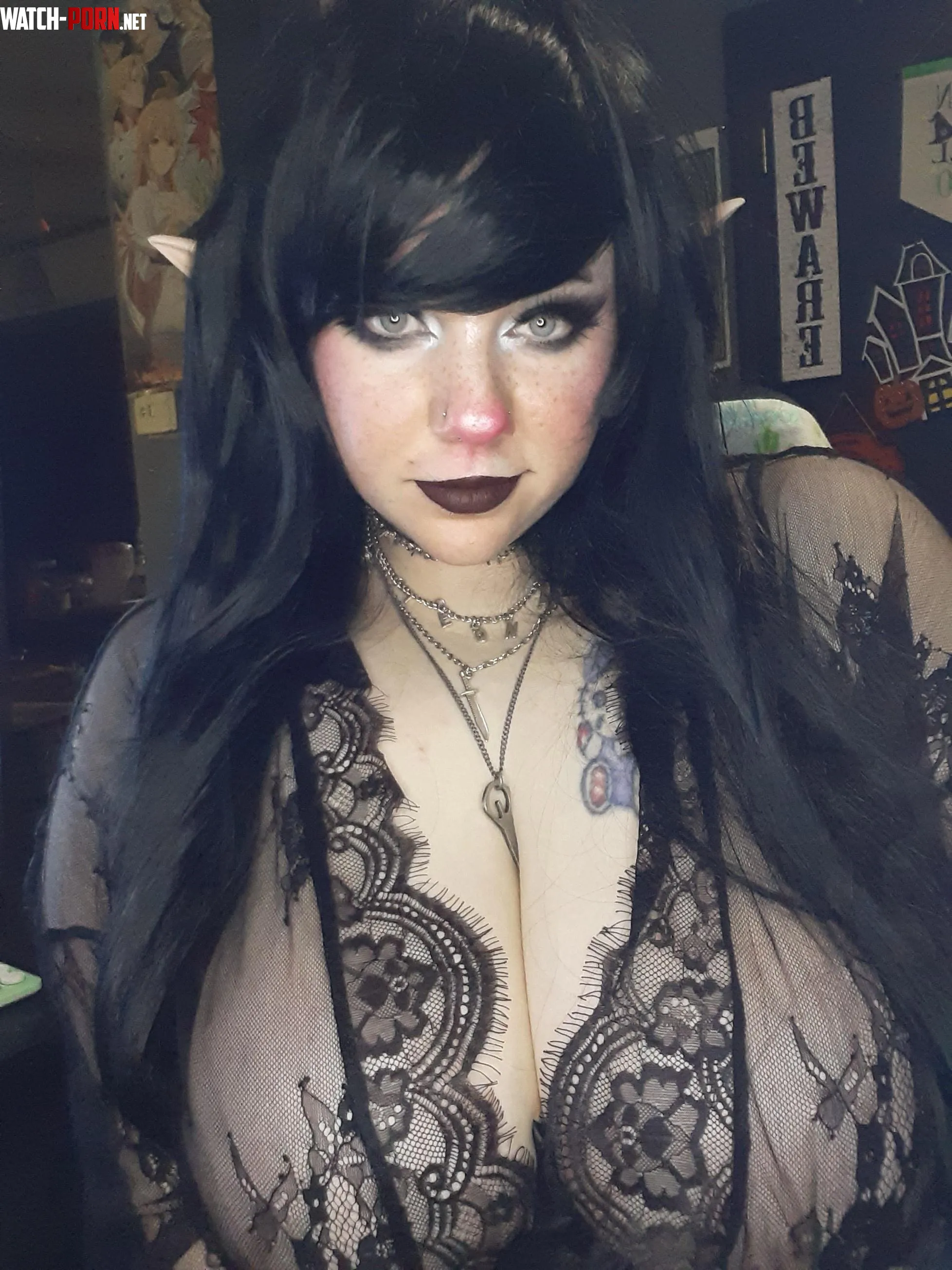 I need someone to eat my pussy while I game all night by Yourwitchygirl