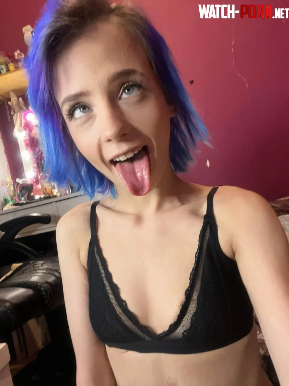 Doing this face makes me want to cum more by prettybekkie