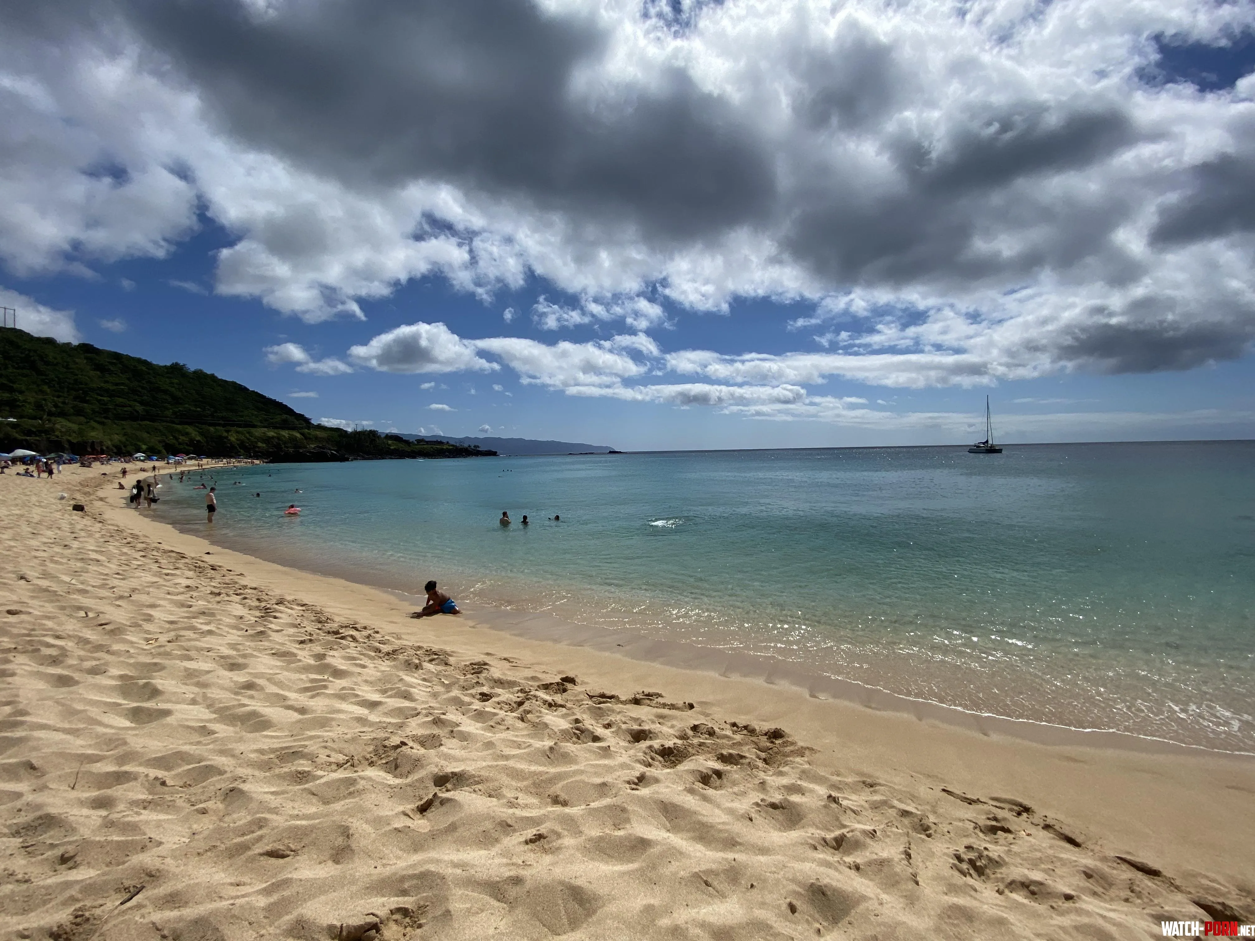 Waimea Bay Beach  North Shore HI by DjN60613