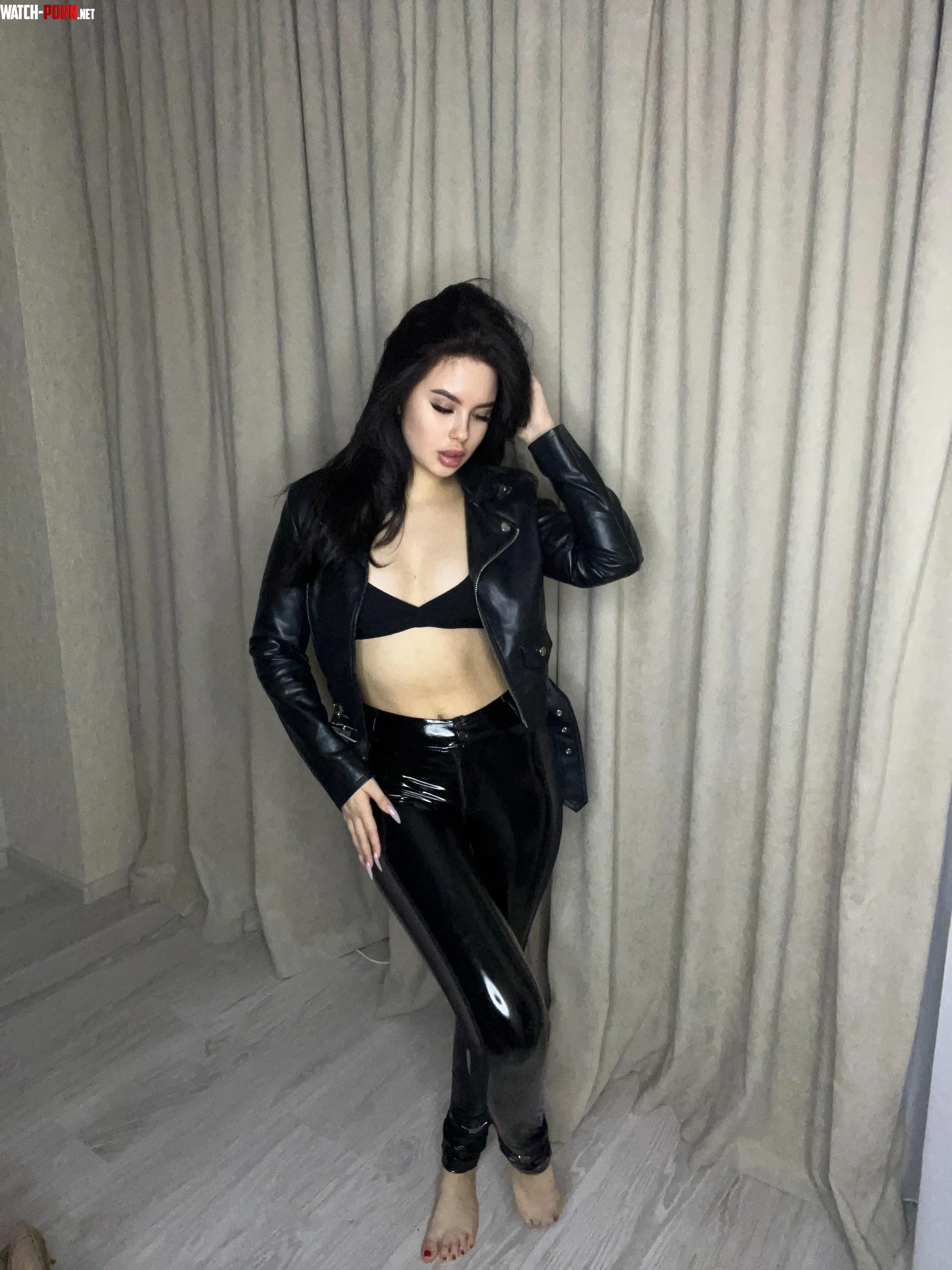 Leather and latex look sexy by SoftRosegleam