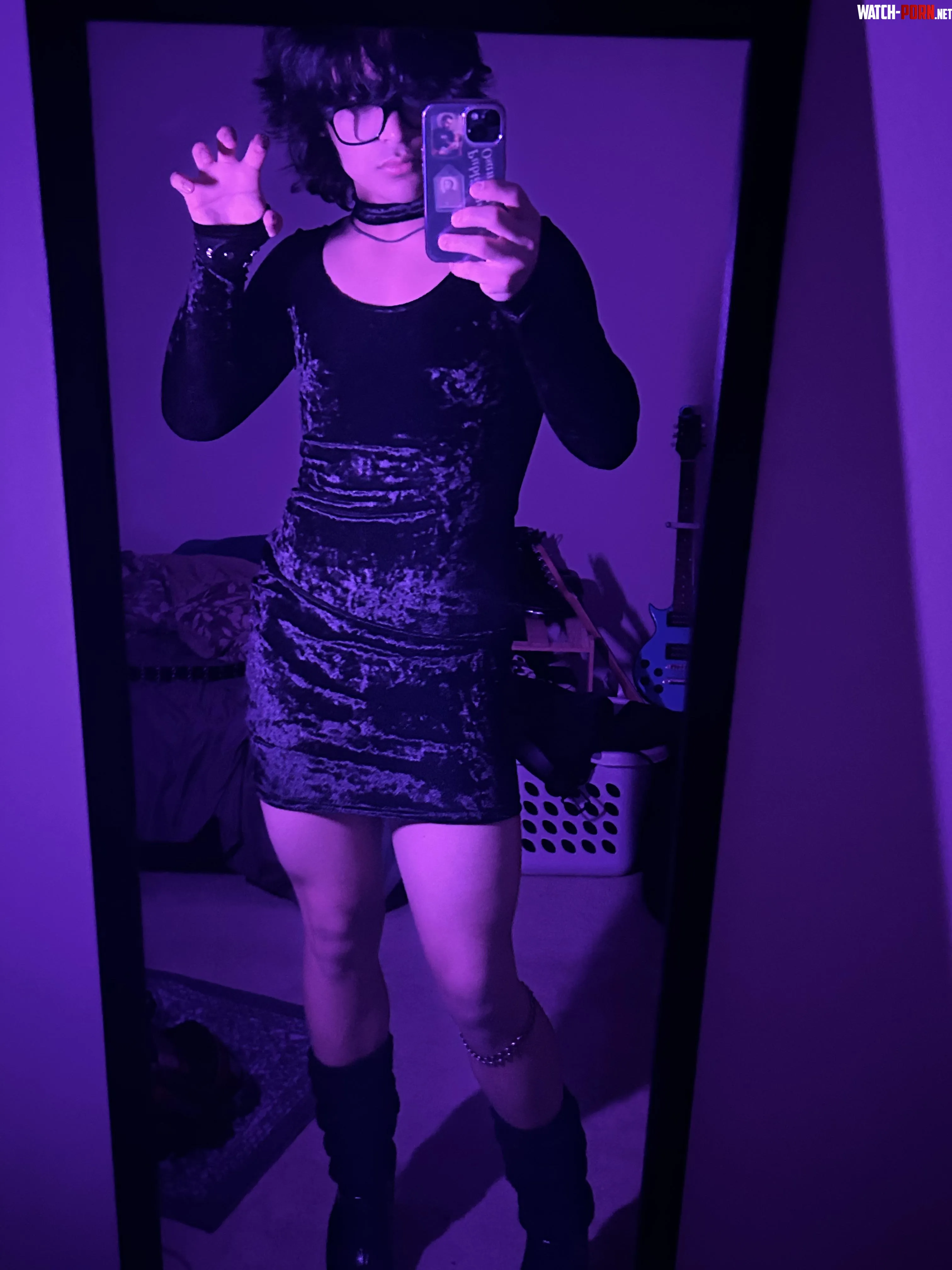 Rawrrr I got a new dress 3 by FRAN0_2077